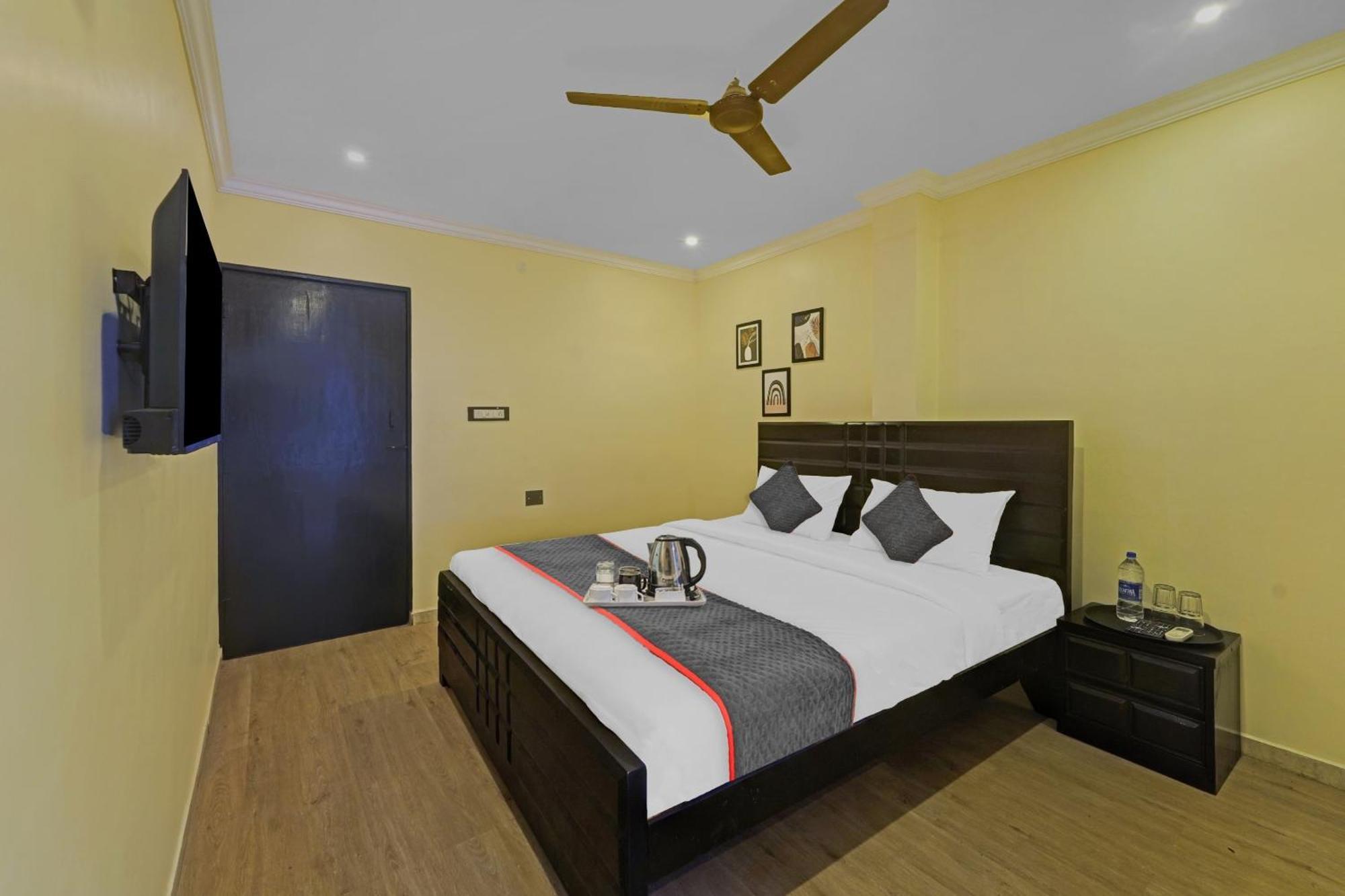 Townhouse Fantasea Hotels Near Omr 钦奈 外观 照片