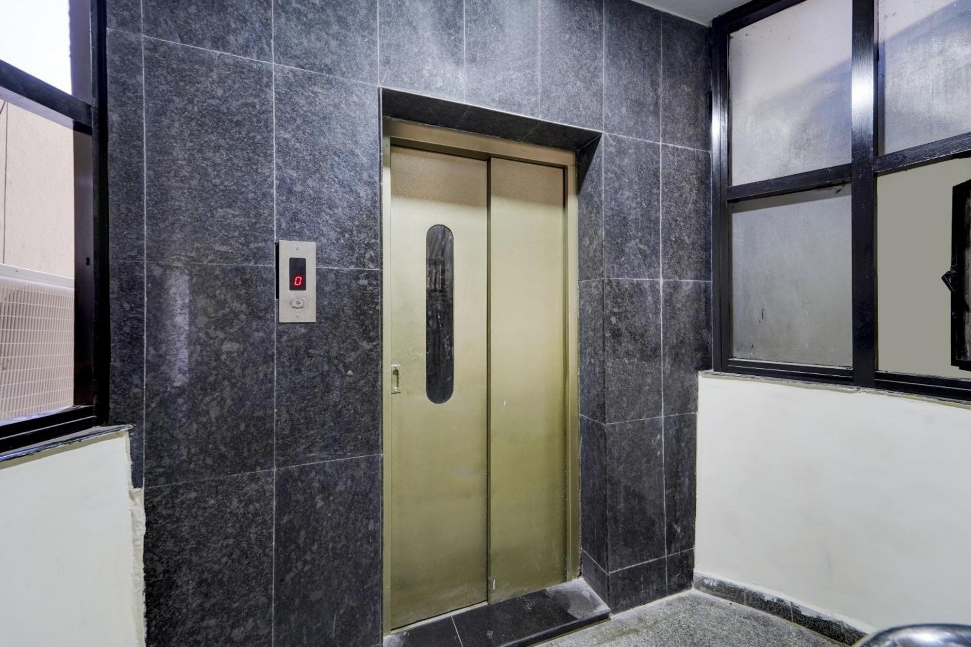 Townhouse Fantasea Hotels Near Omr 钦奈 外观 照片